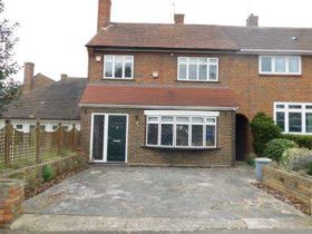 3 bedroom Terraced for sale